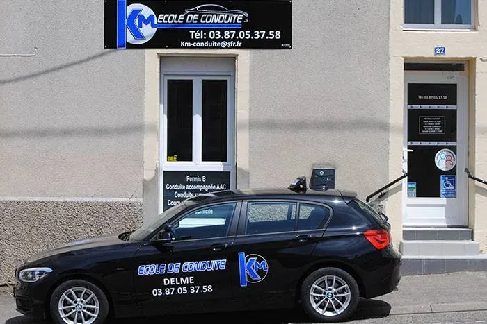KM École de Conduite, votre auto-école à Delwebp