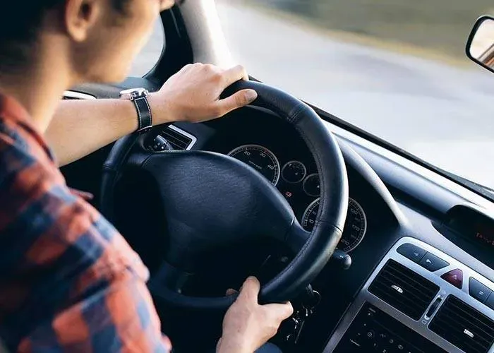 Permis de conduire près de Rémilly  Choisissez le forfait adapté à vos besoinwebp